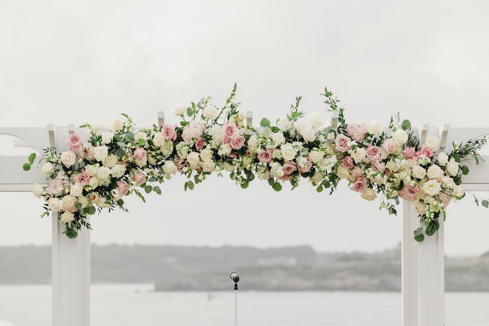Waterfront wedding ceremony at OceanCliff Hotel in Newport, Rhode Island. Wedding photographer in Newport RI
