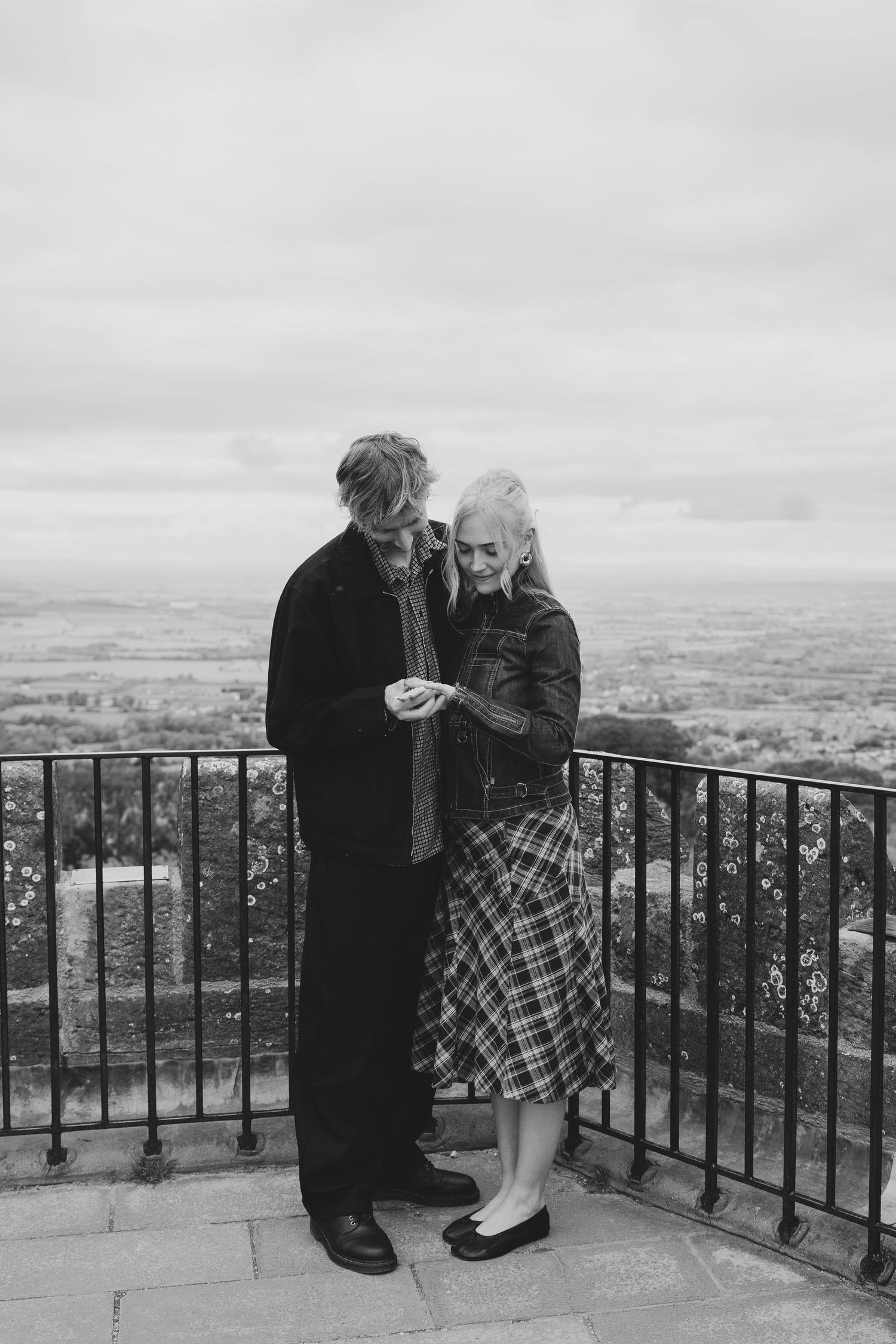 Surprise engagement photography at Broadway Tower.