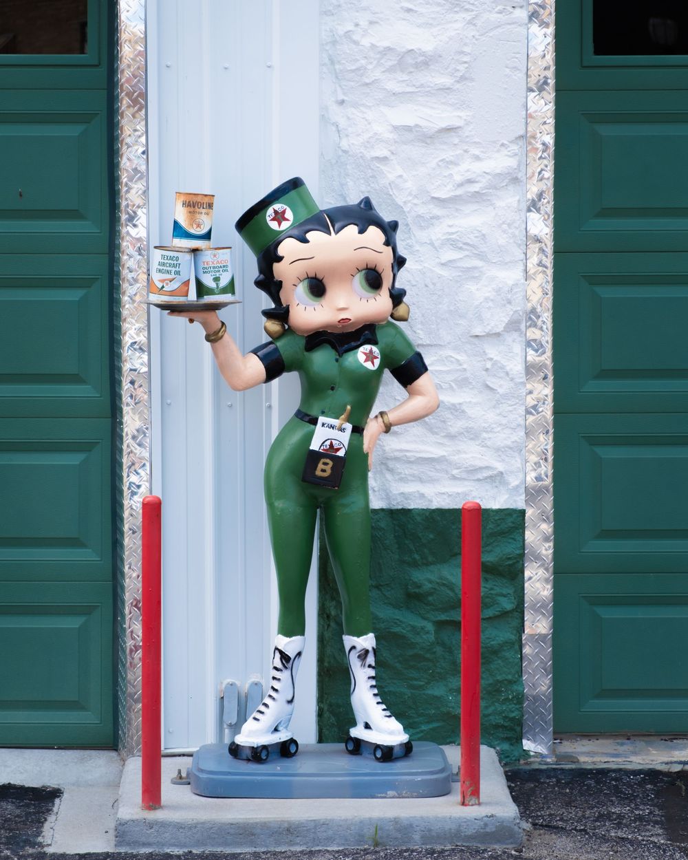 Gearhead Curios. Route 66. Galena, KS. June 11, 2026. David J. Manning.