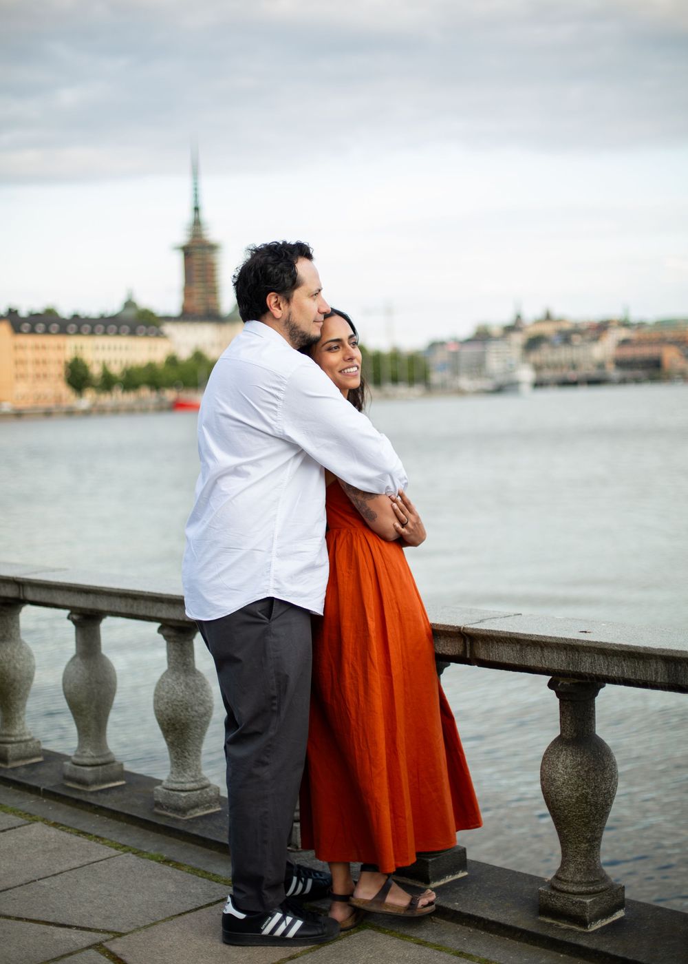 Bröllopsfotograf vid Stockholms stadshus
Brudpar med utsikt över Riddarfjärden