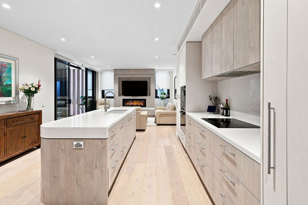 High end real estate photo of kitchen with professional real estate photo editing for elite real estate photo shoot to attract highest buyer