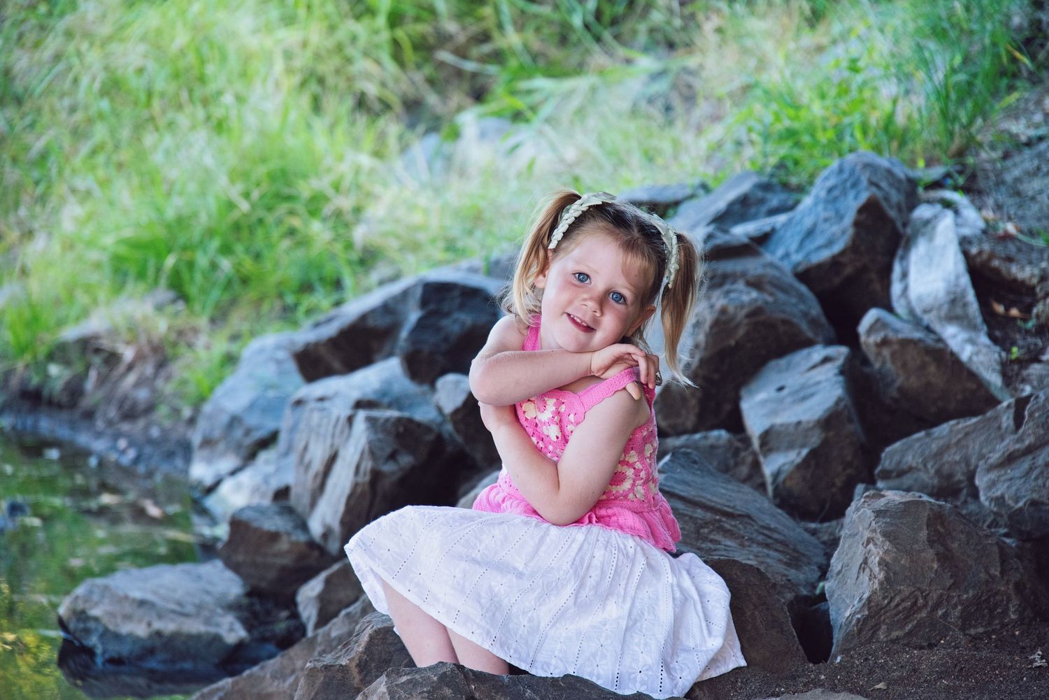 beautiful 3 year old at her family session in the Gold Coast hinterland