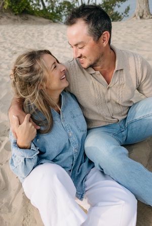 Family Session, Photographer Near Me, Dunes Beach, Prince Edward County, Sandbanks Provincial Park, Family Photo Outfit Inspo