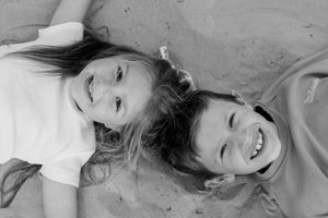 Family Session, Photographer Near Me, Dunes Beach, Prince Edward County, Sandbanks Provincial Park, Family Photo Outfit Inspo