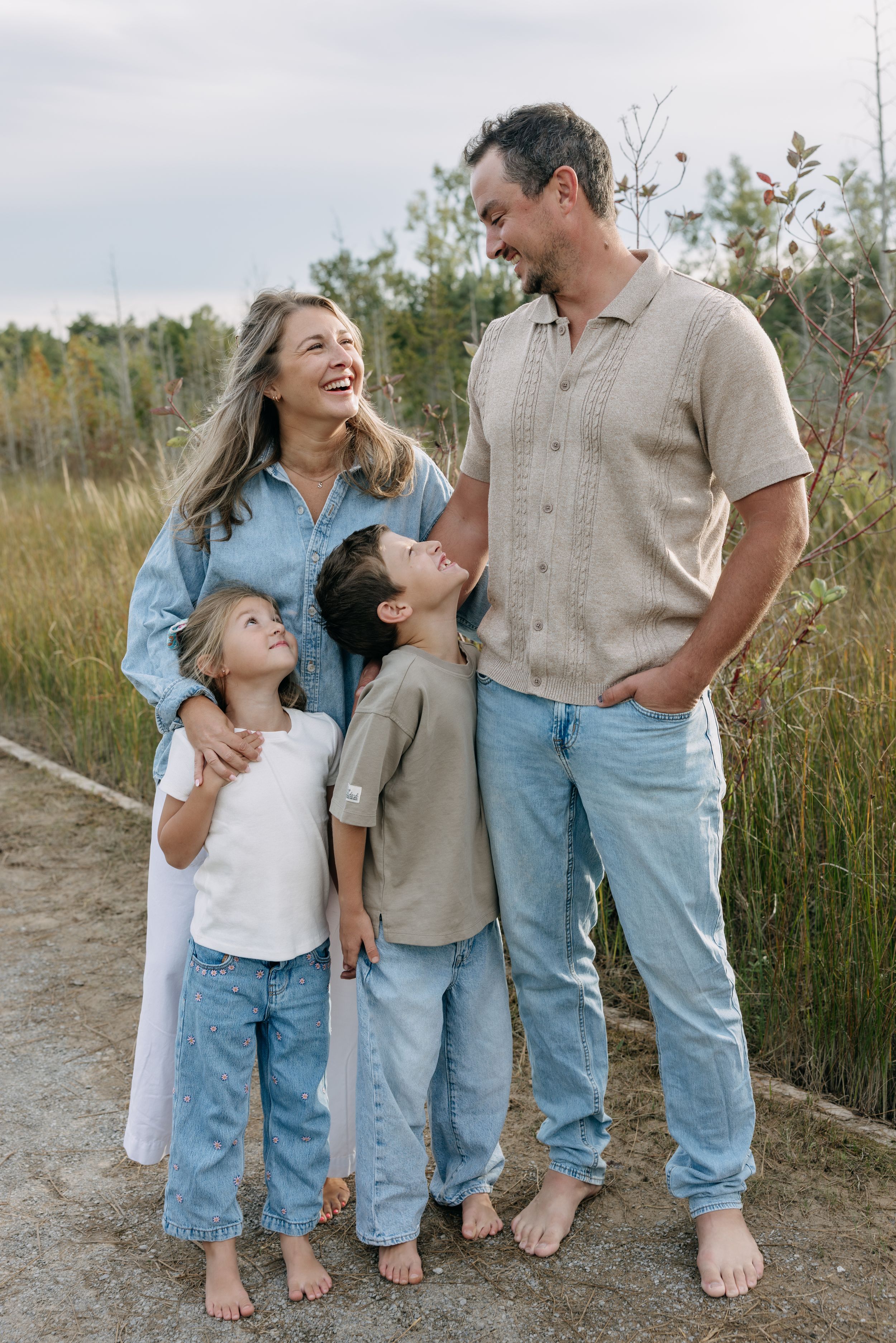 Family Session, Photographer Near Me, Dunes Beach, Prince Edward County, Sandbanks Provincial Park, Family Photographer, Mini Sessions