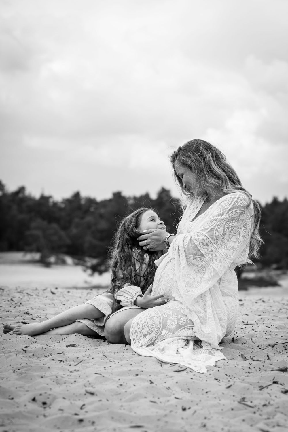 Zwangerschap fotoshoot zwanger moeder dochter