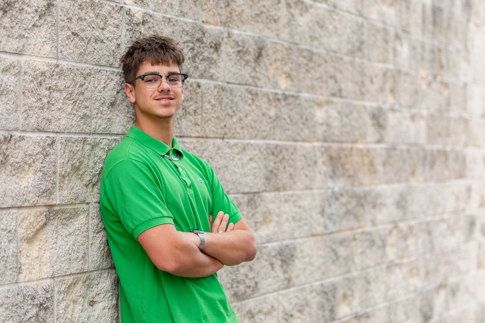 Shadow creek High School senior portrait photographer in Pearland TX