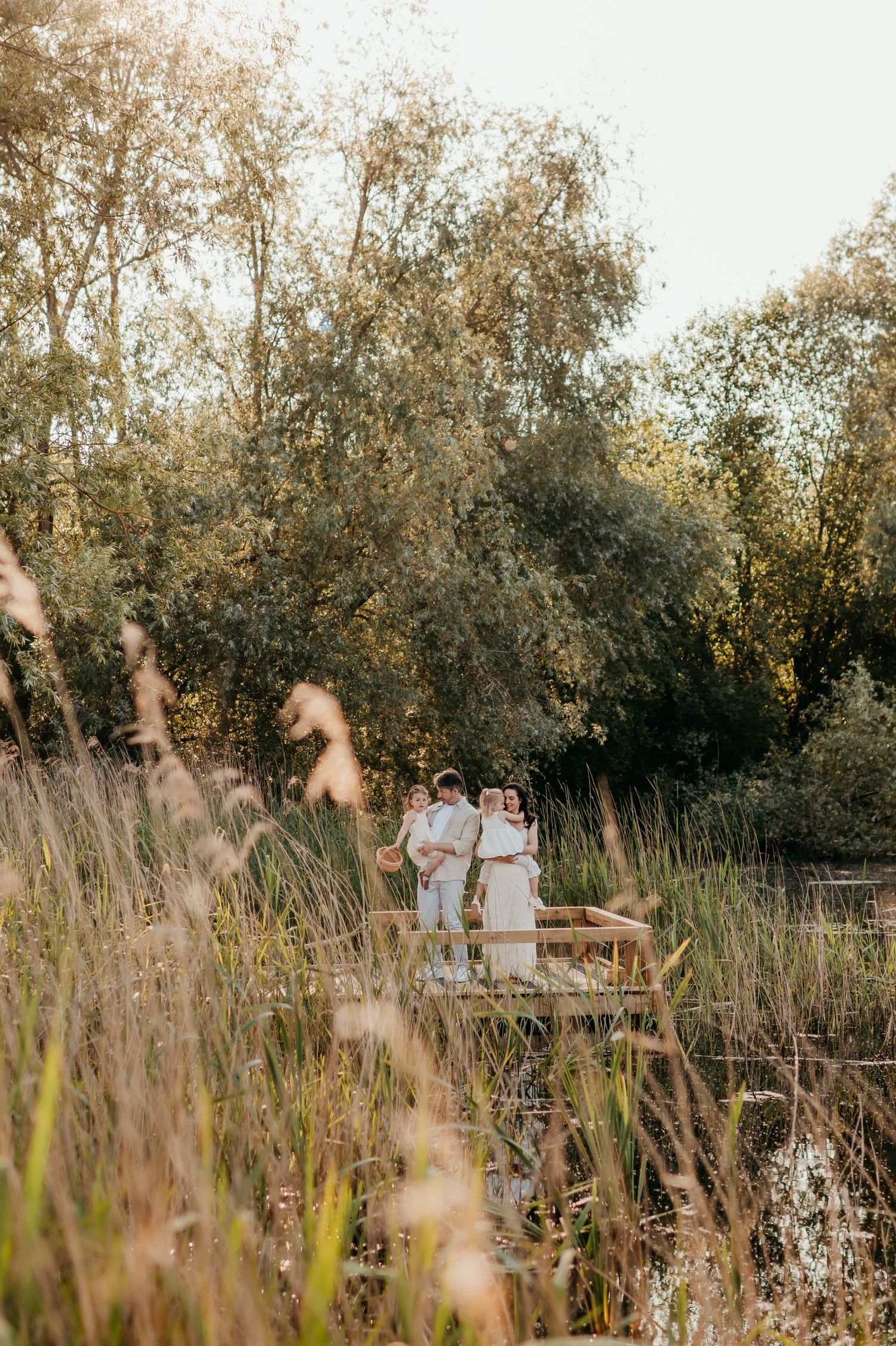 A family in Leybourne Lakes, Kent family photographer