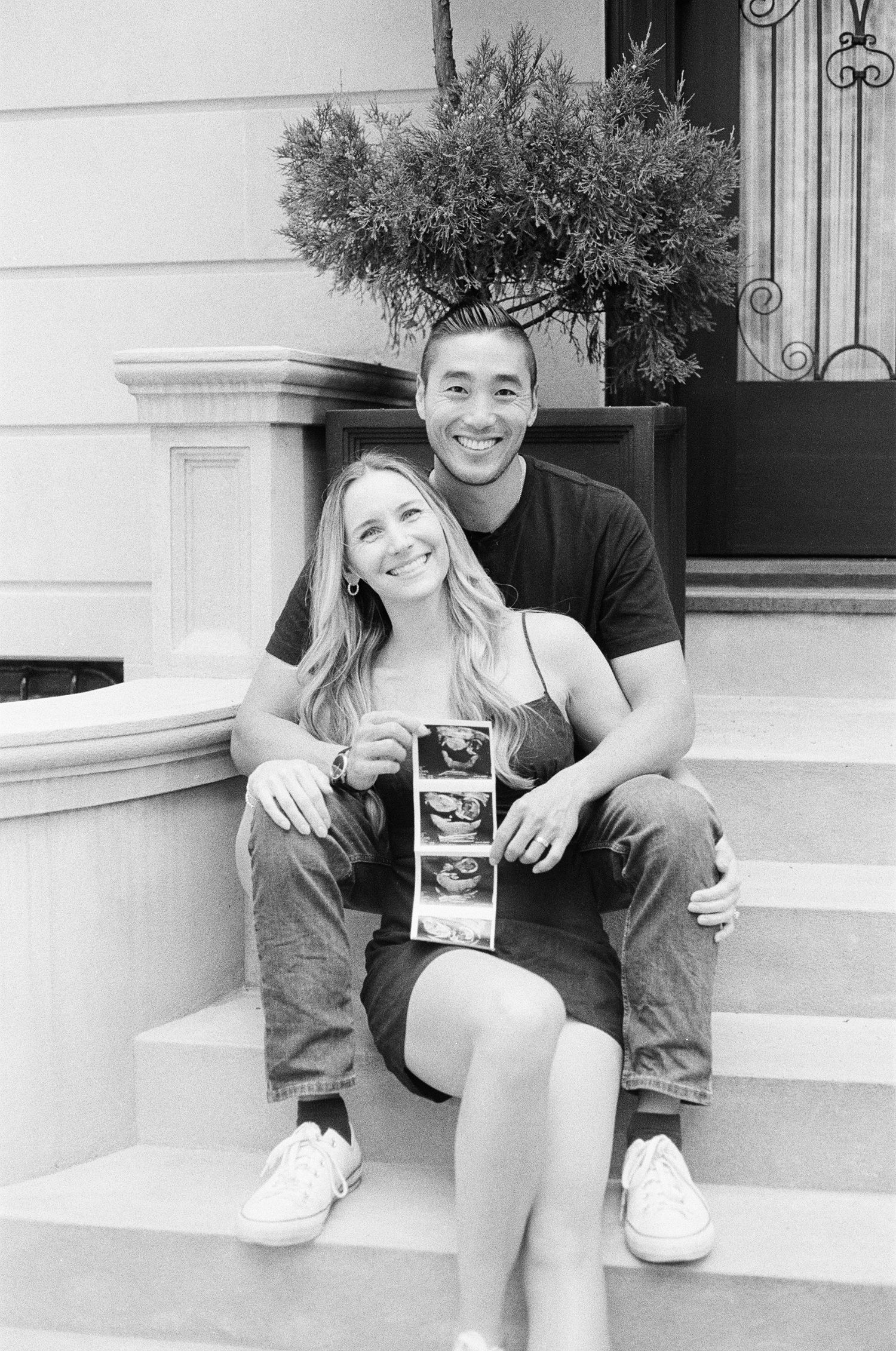 film couples photography in New York City with romantic, candid moments and cinematic light