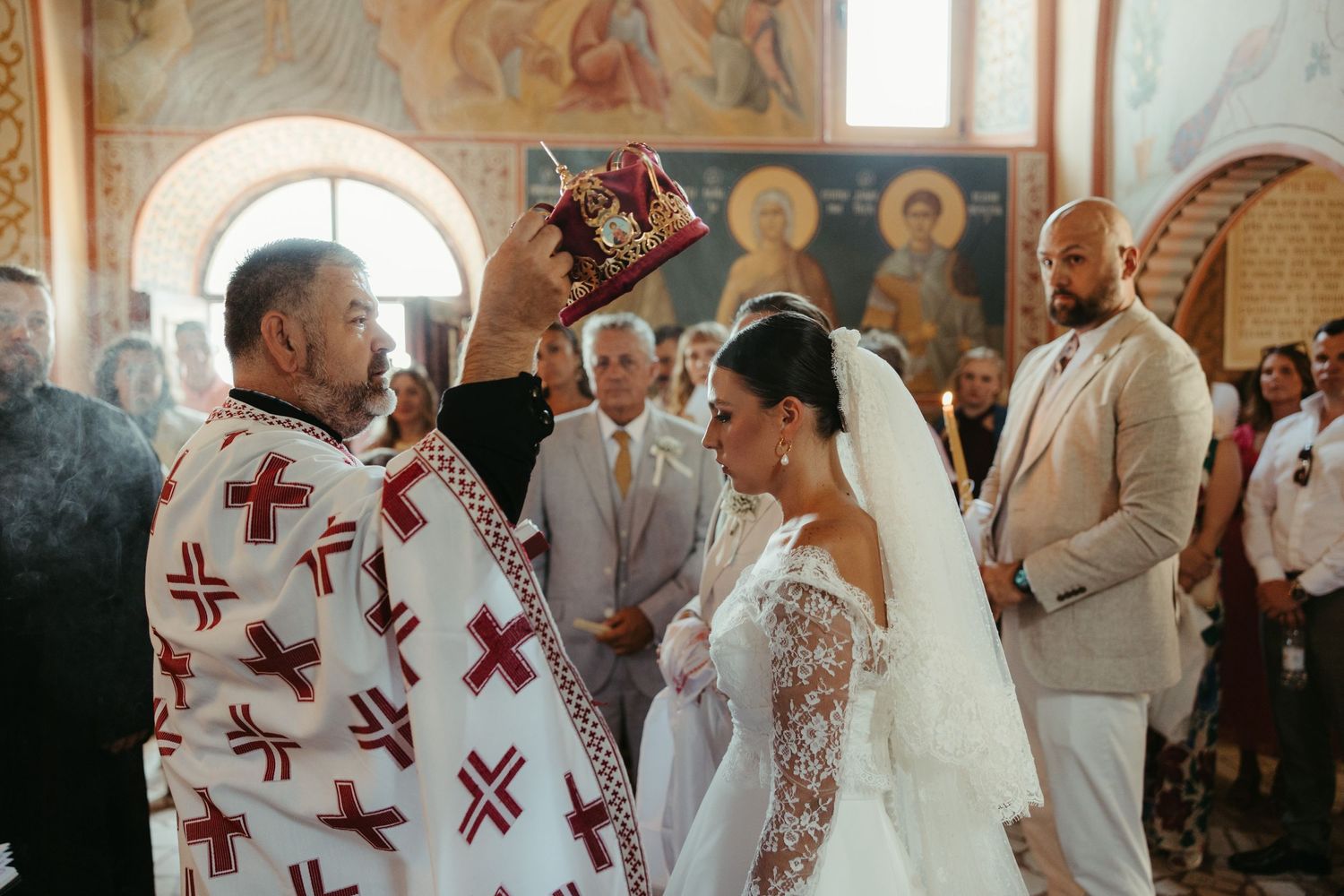 Authentic wedding moments in Croatia by a professional wedding photographer and videographer – Dubrovnik to Zagreb.