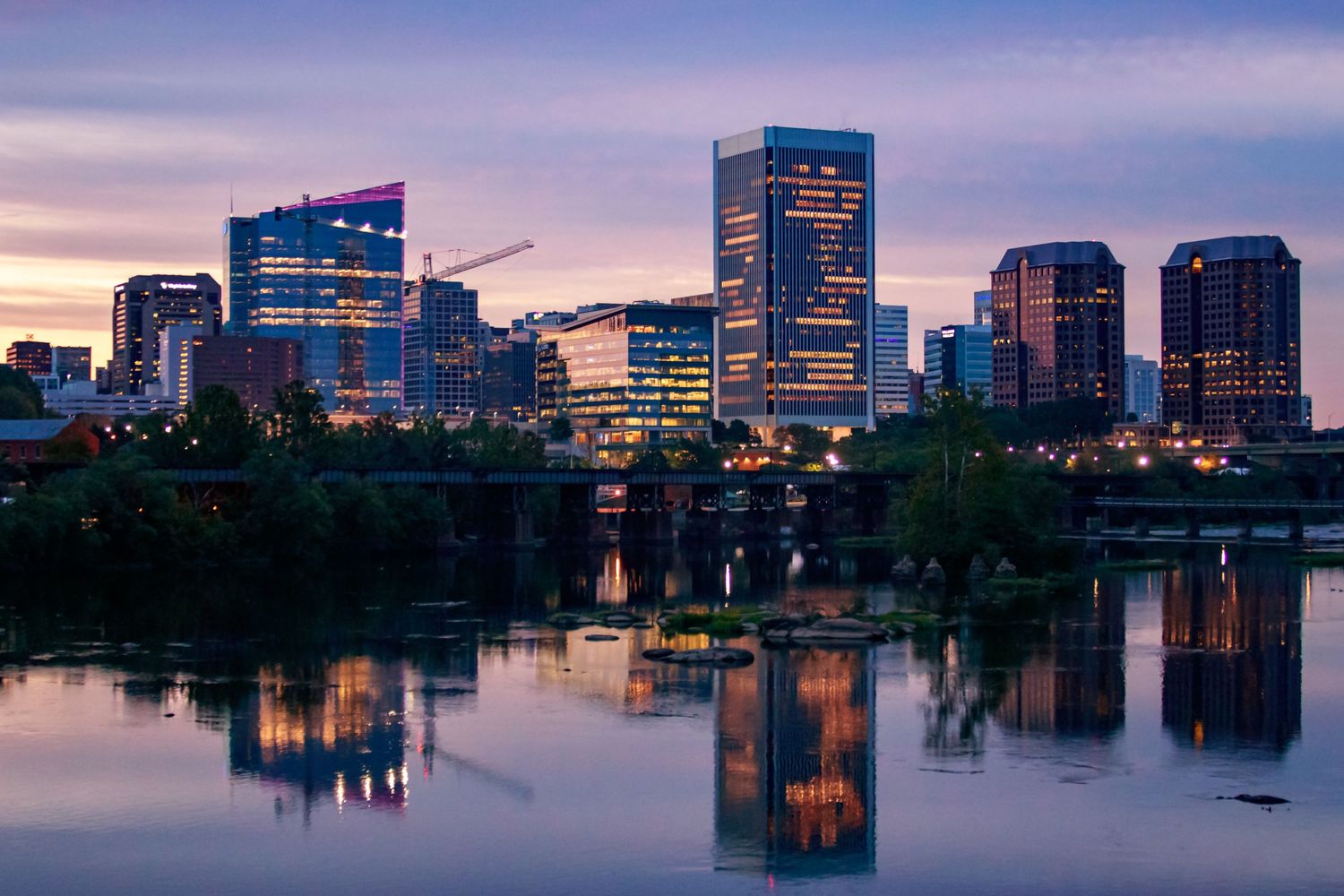 Sunset picture of Richmond Virginia taken by Chris Suits, photographer from Petersburg Virginia