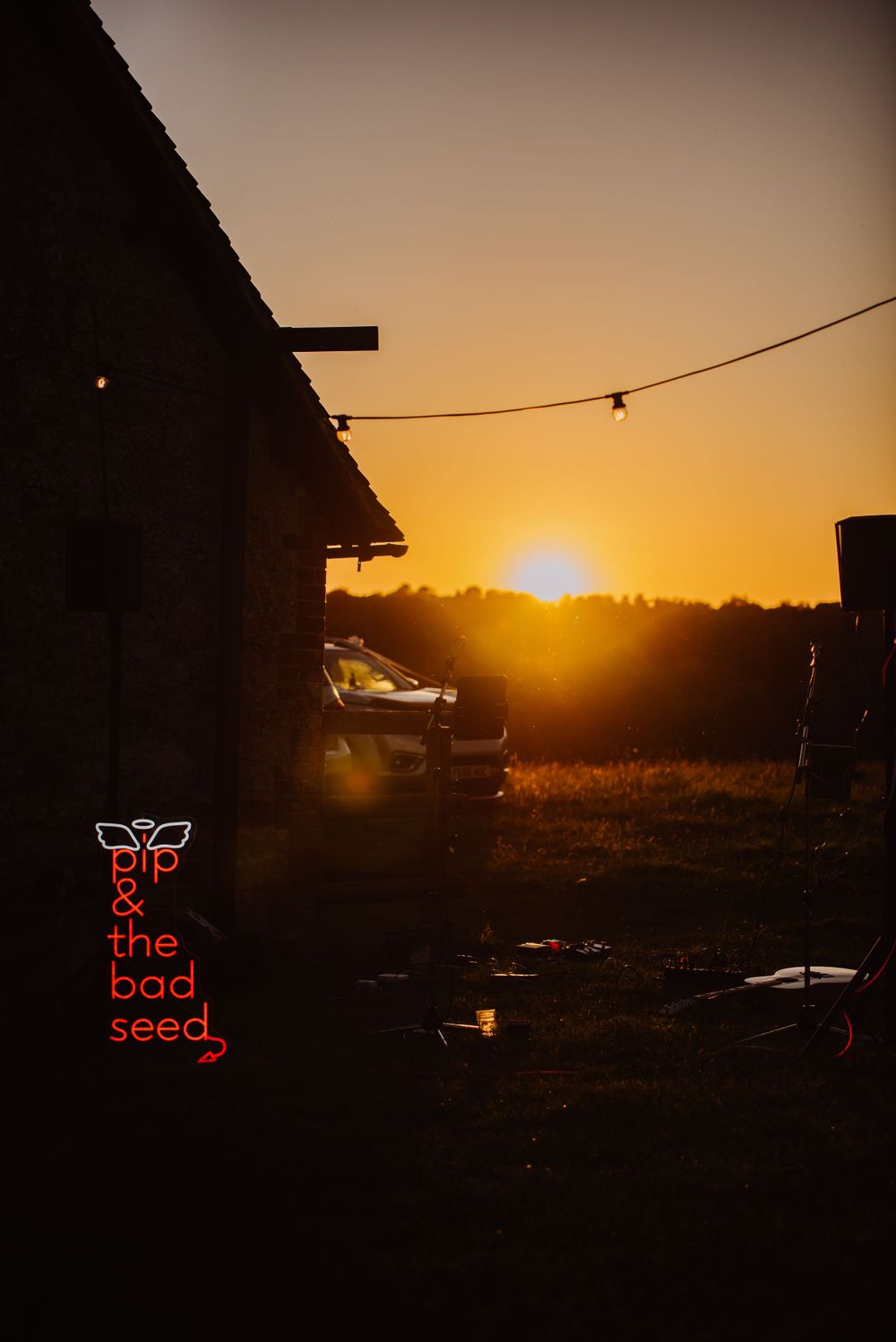 Pip and the Bad seed singers at Fonthill Estate intimate barn venue near Salisbury. Wiltshire barn venue.