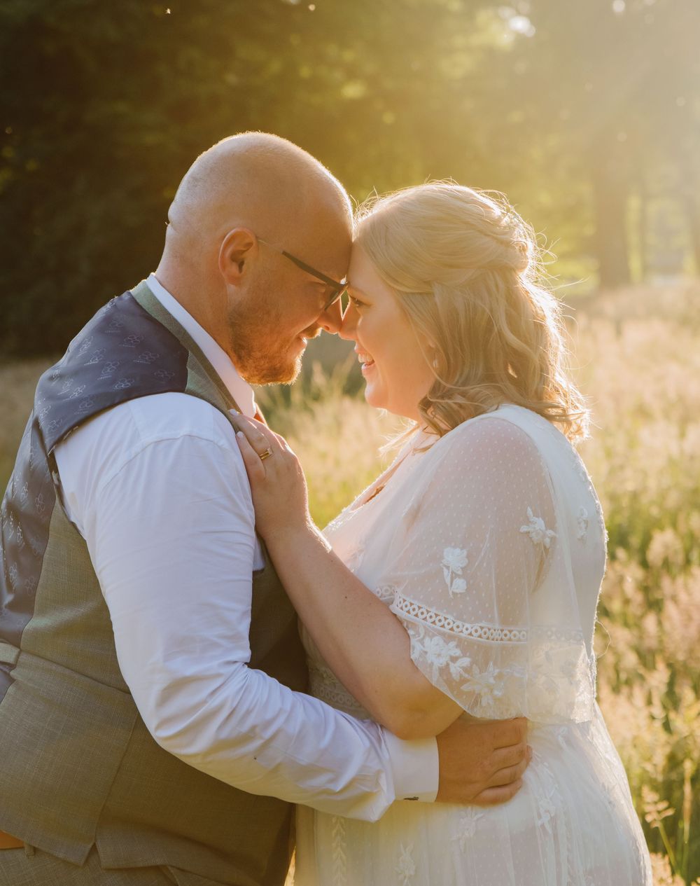 Golden hour at Fonthill Estate Wedding wedding venue with lake views. Documentary wedding photographer Wiltshire, Dorset, Devon, Hampshire