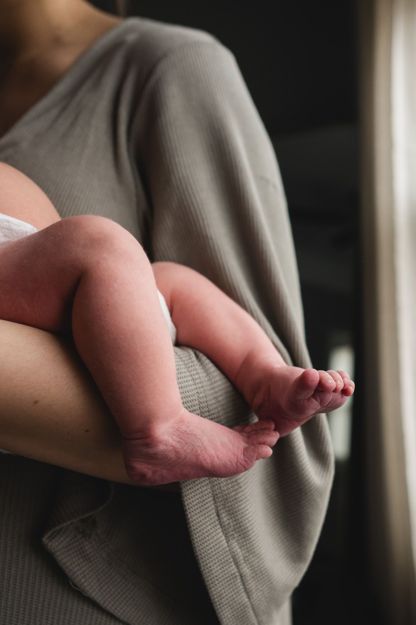 newborn-baby-feet