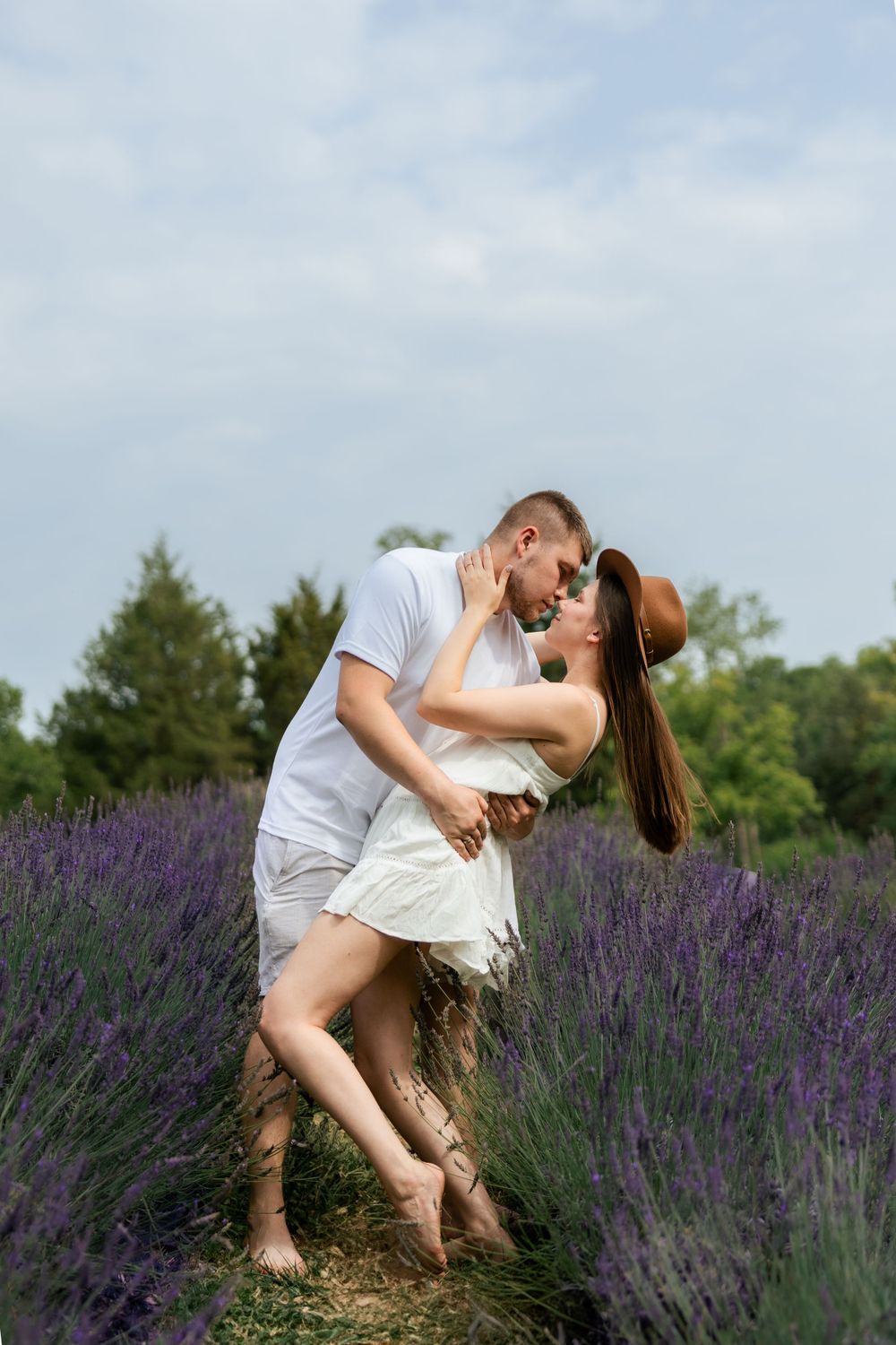 wedding photography | cincinnati wedding photographer | cincinnati engagement photography | documentary wedding photography | true-to-color