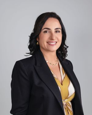 Singapore, corporate headshots, linkedin profile photos, women in business, personal branding singapore, portrait photography, ceo photos