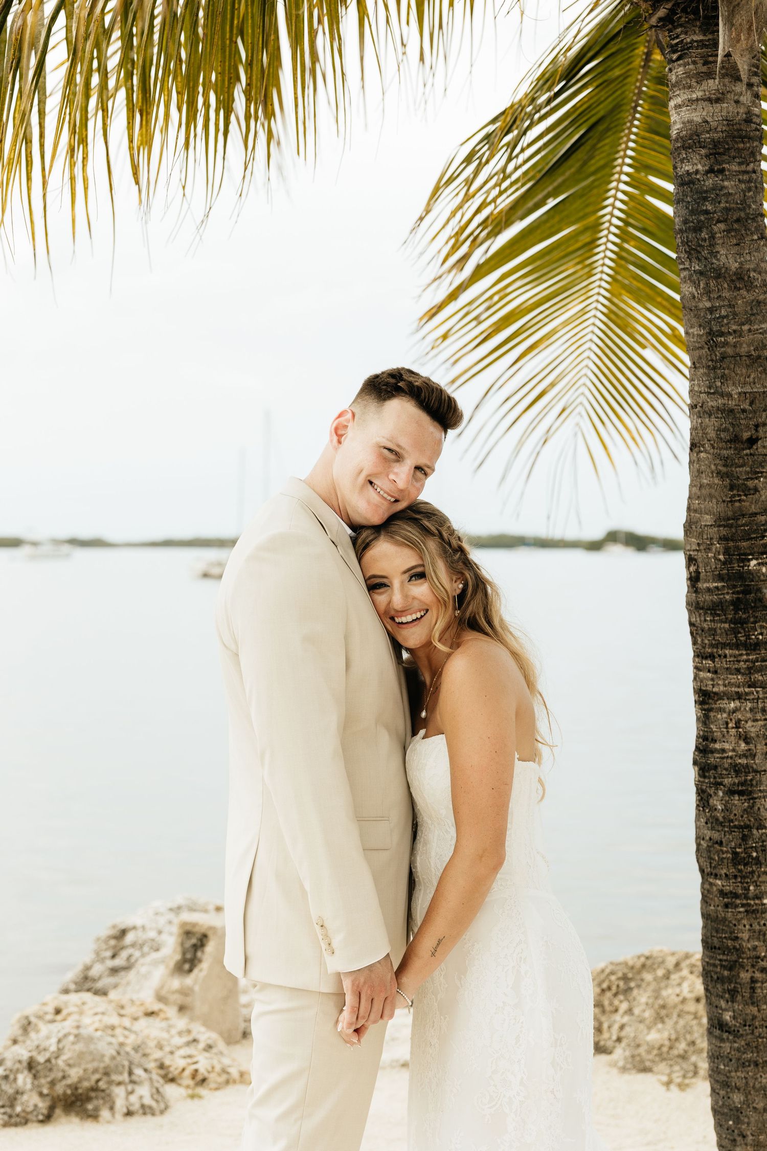 Dolphin Point Villas Wedding in Key Largo, Florida. South Florida Wedding Photographer, Coastal Key Largo Wedding - Lindsay McDow Photo
