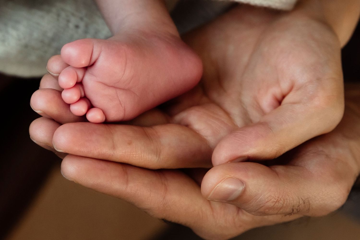 Natural and intimacy newborn photography at home Sydney