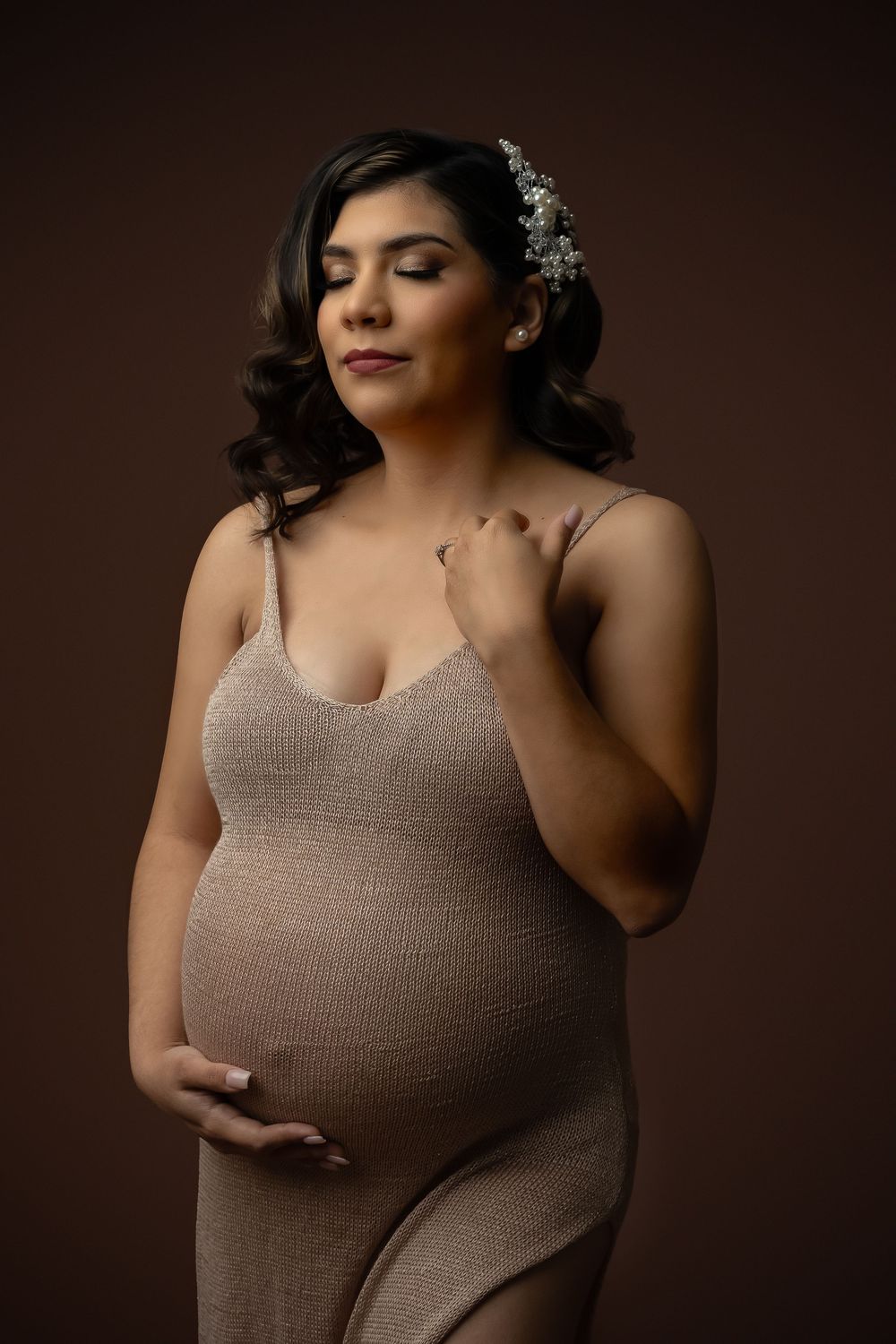 maternity studio photographer in greensboro