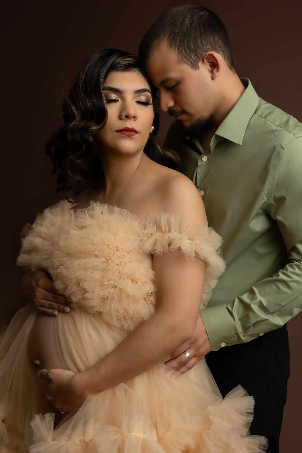 maternity studio photographer in greensboro