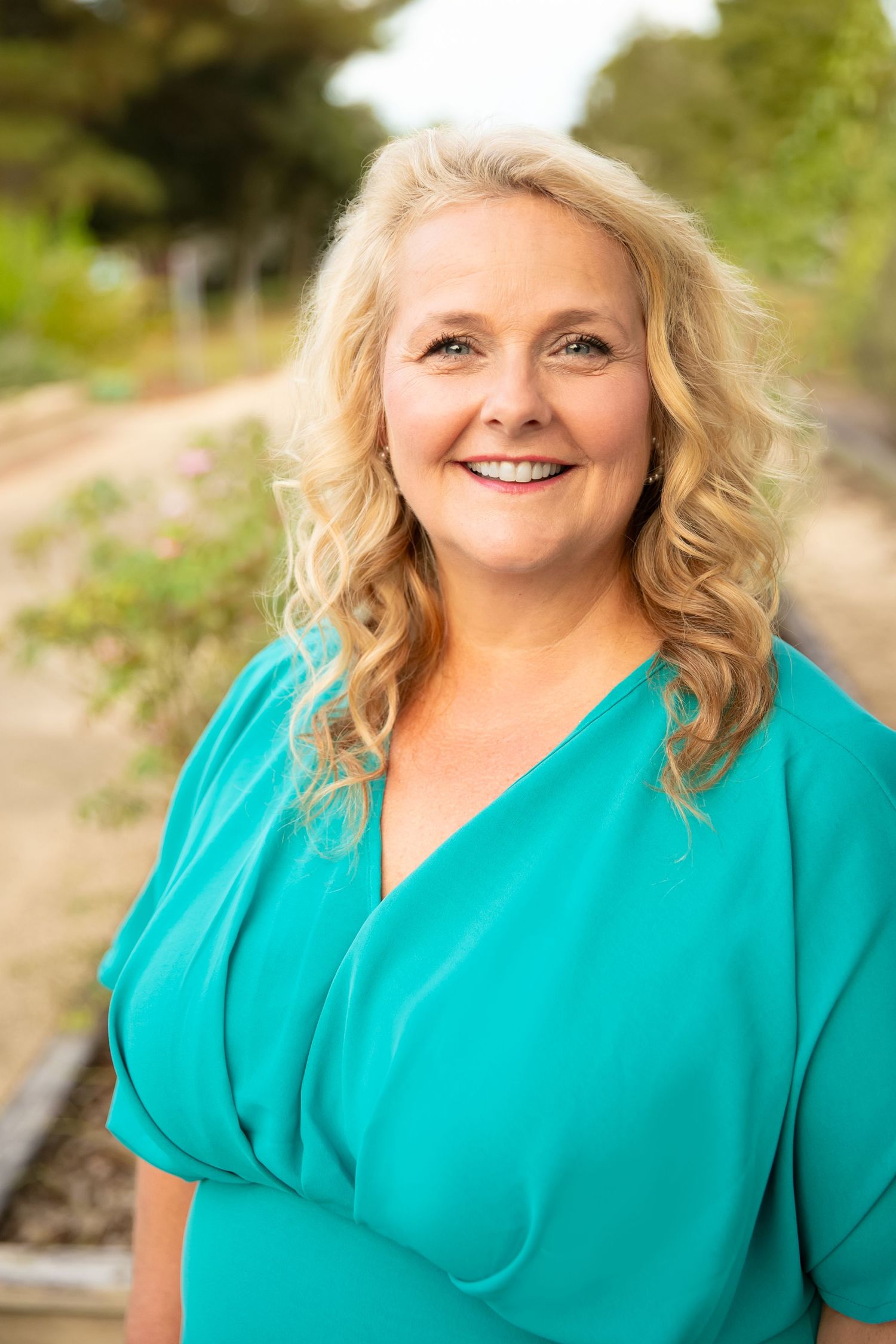 Business headshot taken at Independence Park in Baton Rouge.