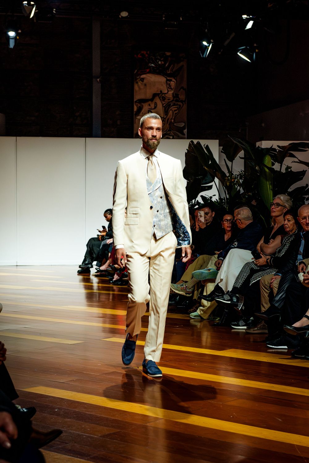 Desfile de moda del diseñador José Acosta en la Costa del Sol, Marbella, Nerja y Málaga. Foto Roberto Centurión.