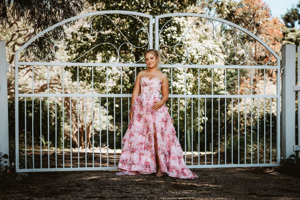 Formal photography session held at Middleton House Maleny on the Sunshine Coast.