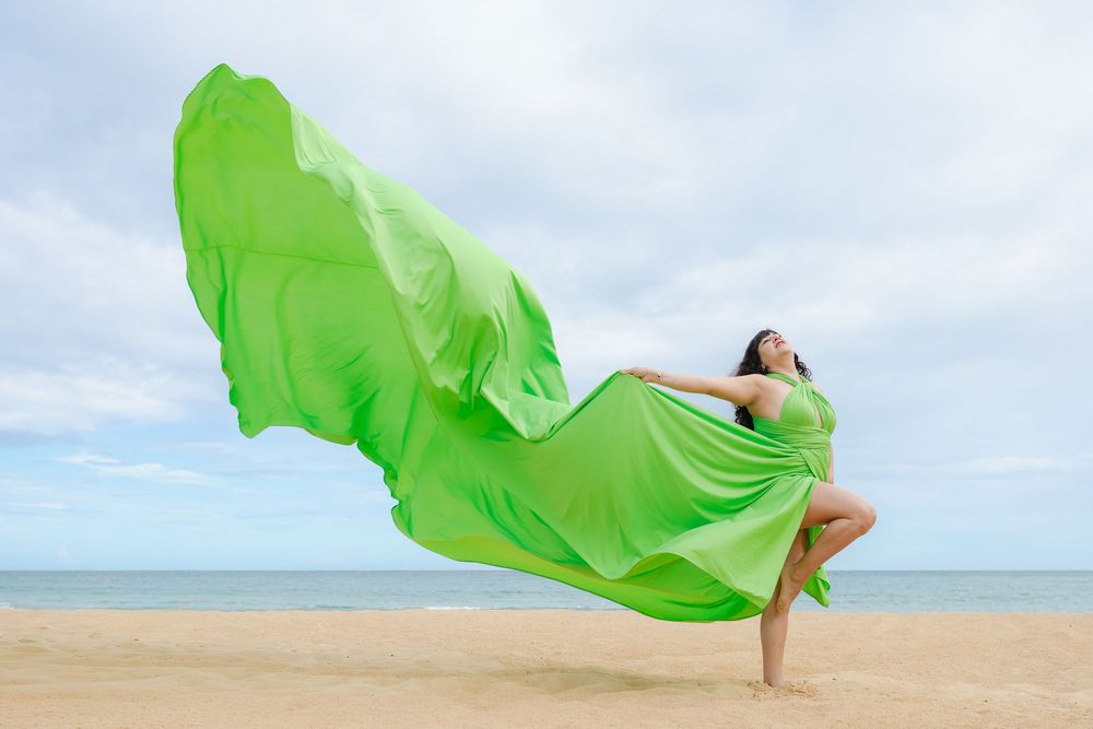 Flying dress Punta Cana, Photo session on the beach. For woman, couple, celebrate birthday,  anniversary
