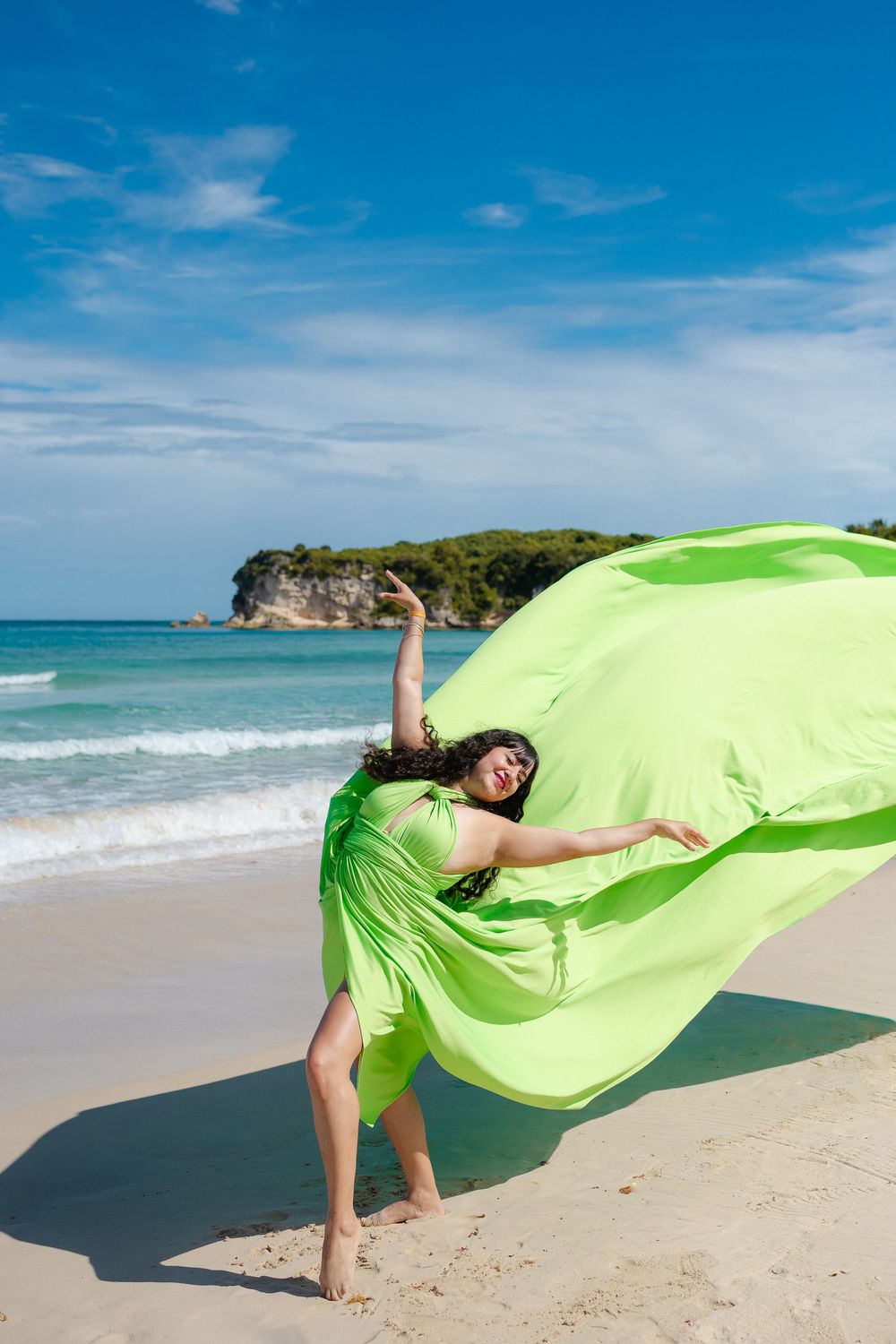 Flying dress Punta Cana, Photo session on the beach. For woman, couple, celebrate birthday,  anniversary