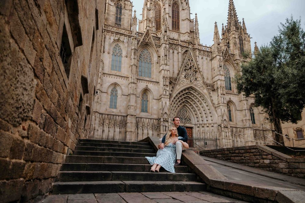 Sunrise couple photoshoot Old City