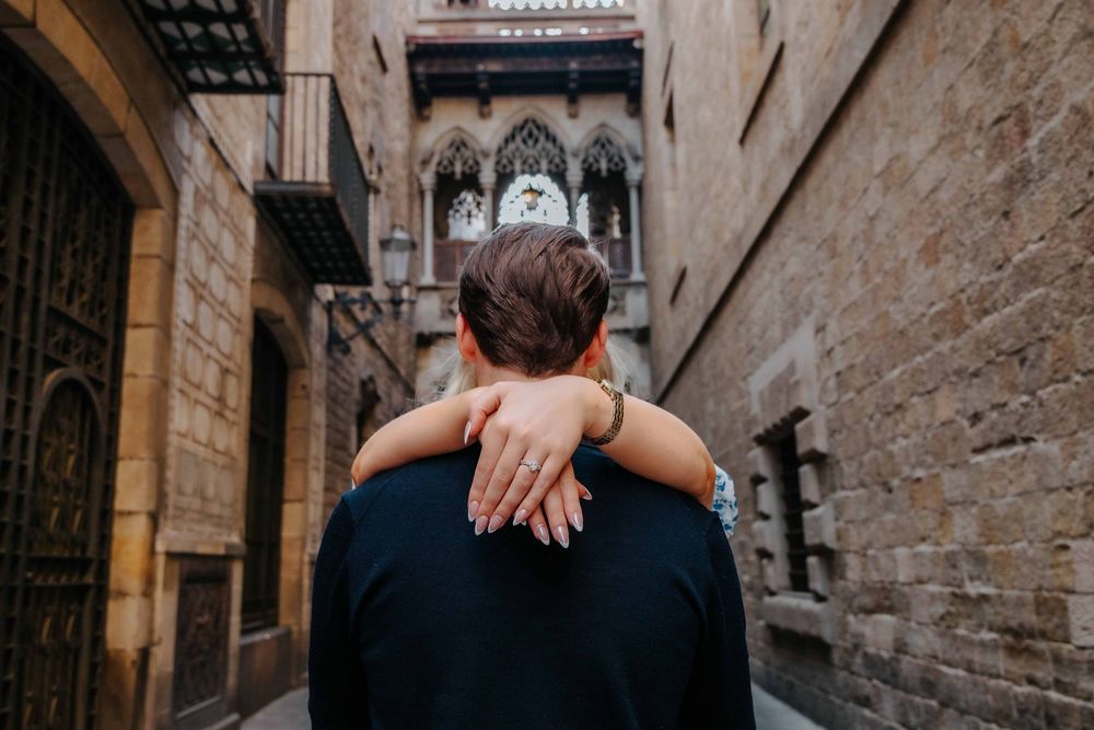 Barcelona couples photographer Old City