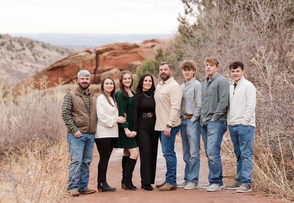 Extended family photo session at Red Rocks in Morrison, CO.