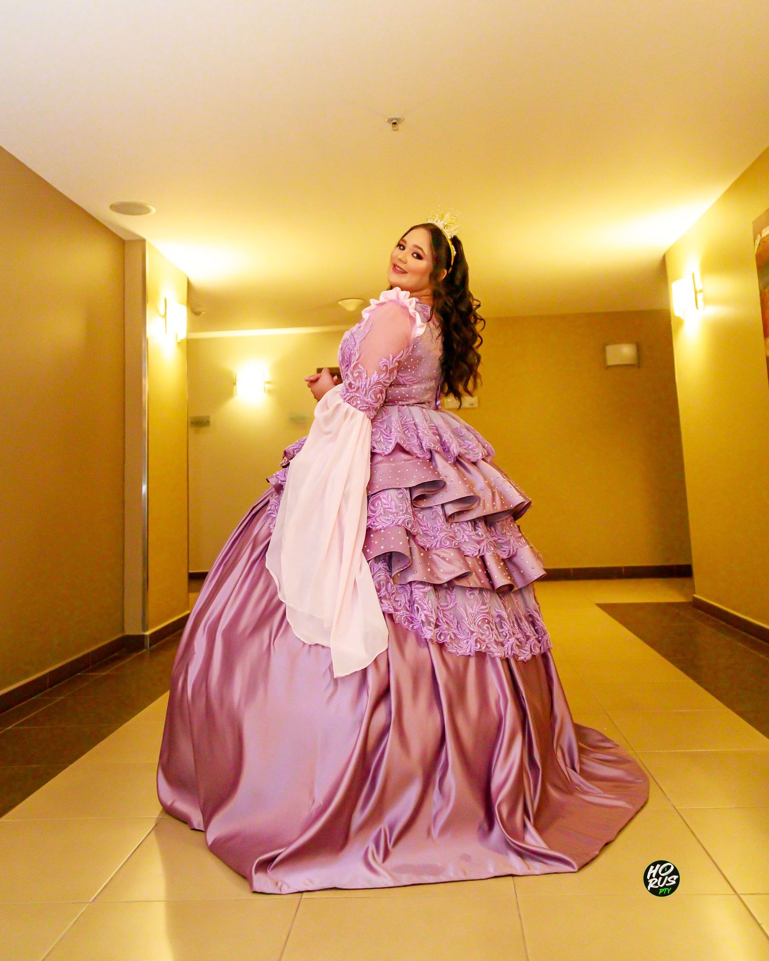 Fotos de Quinceaños - Hotel CIudad de David
@horuspty +507 6162-8942
Fotografo profesional en Chiriqui #Canon #canonpanama #canonpty