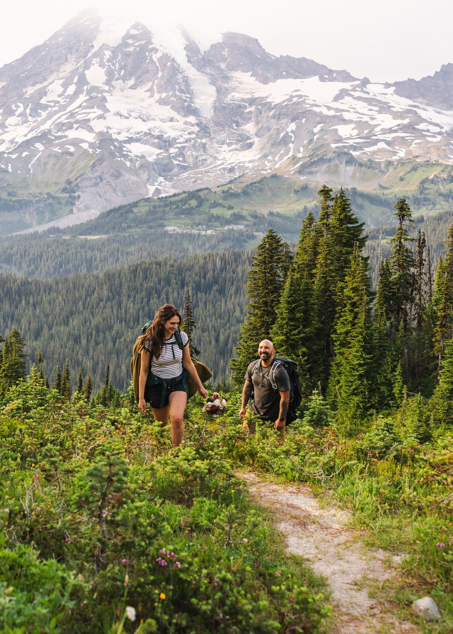 beautiful PNW adventure elopement photography