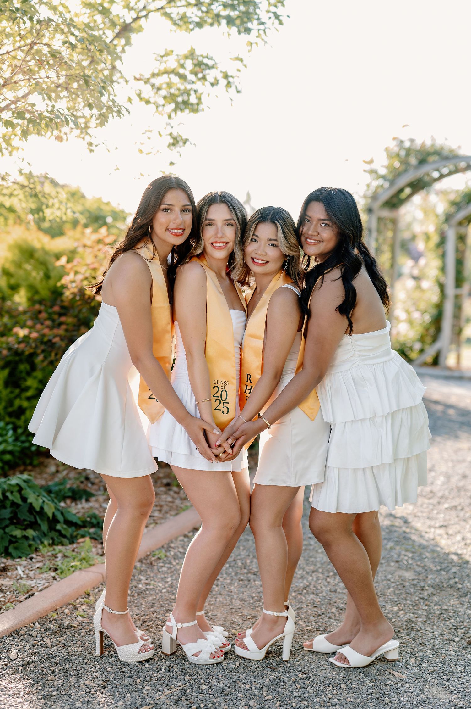 Best friend senior pictures in Richland, Washington