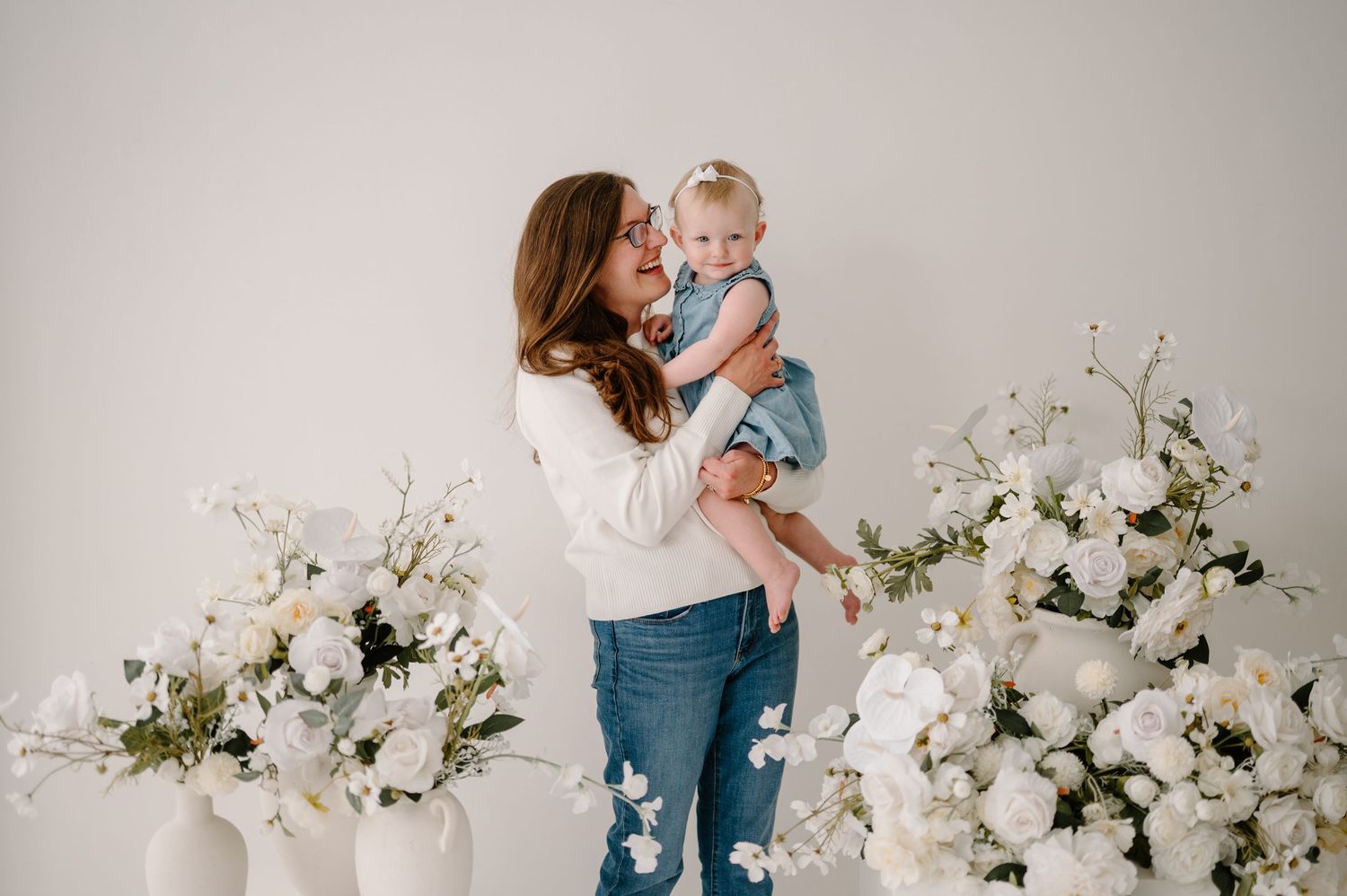Cincinnati Ohio family photographer gift session for newborns