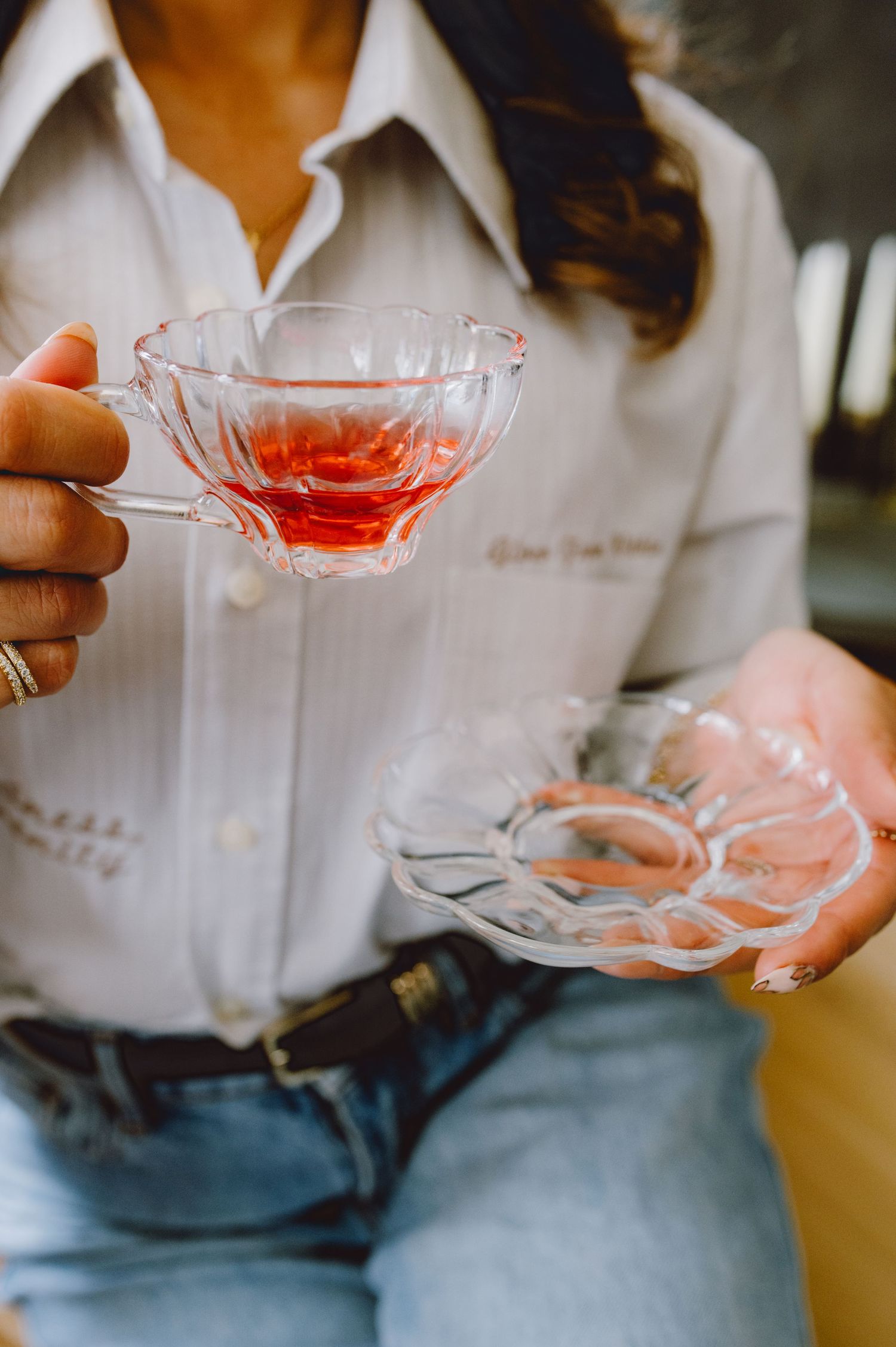 Local New Jersey tea maker creating small batch herbal blends. Woman-owned tea business in New Jersey packaging handmade teas