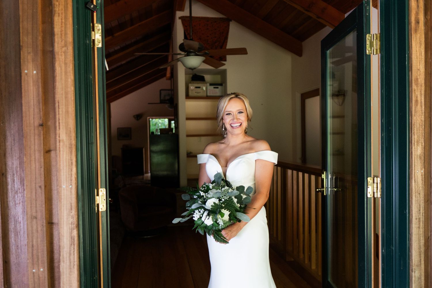 Mara + Connor | © Carly Arnwine Photography | Mendocino County | Leonard Lake Reserve | Northern California Wedding