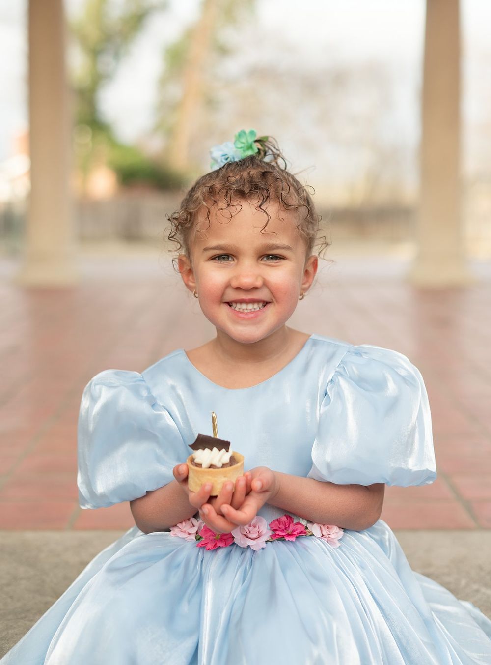 Four Year Girl Old Birthday Milestone Session with Family and Grandparents at OKWU by Bartlesville Family Photographer Kristi BRay