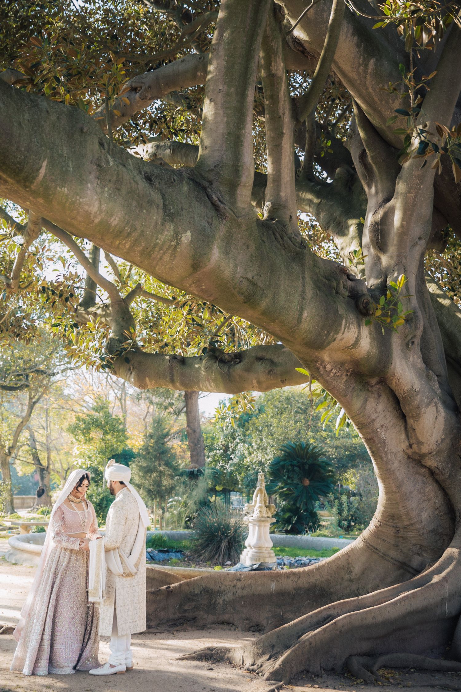 Emotional Indian Muslim wedding at Vandelli Garden in Lisbon, captured by Portugal wedding photographer Regina Wedding Photographer.