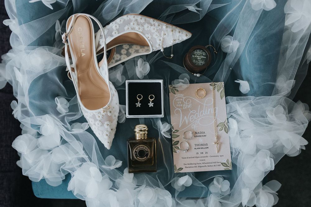 the wellbeing farm wedding photography bridal prep flatly