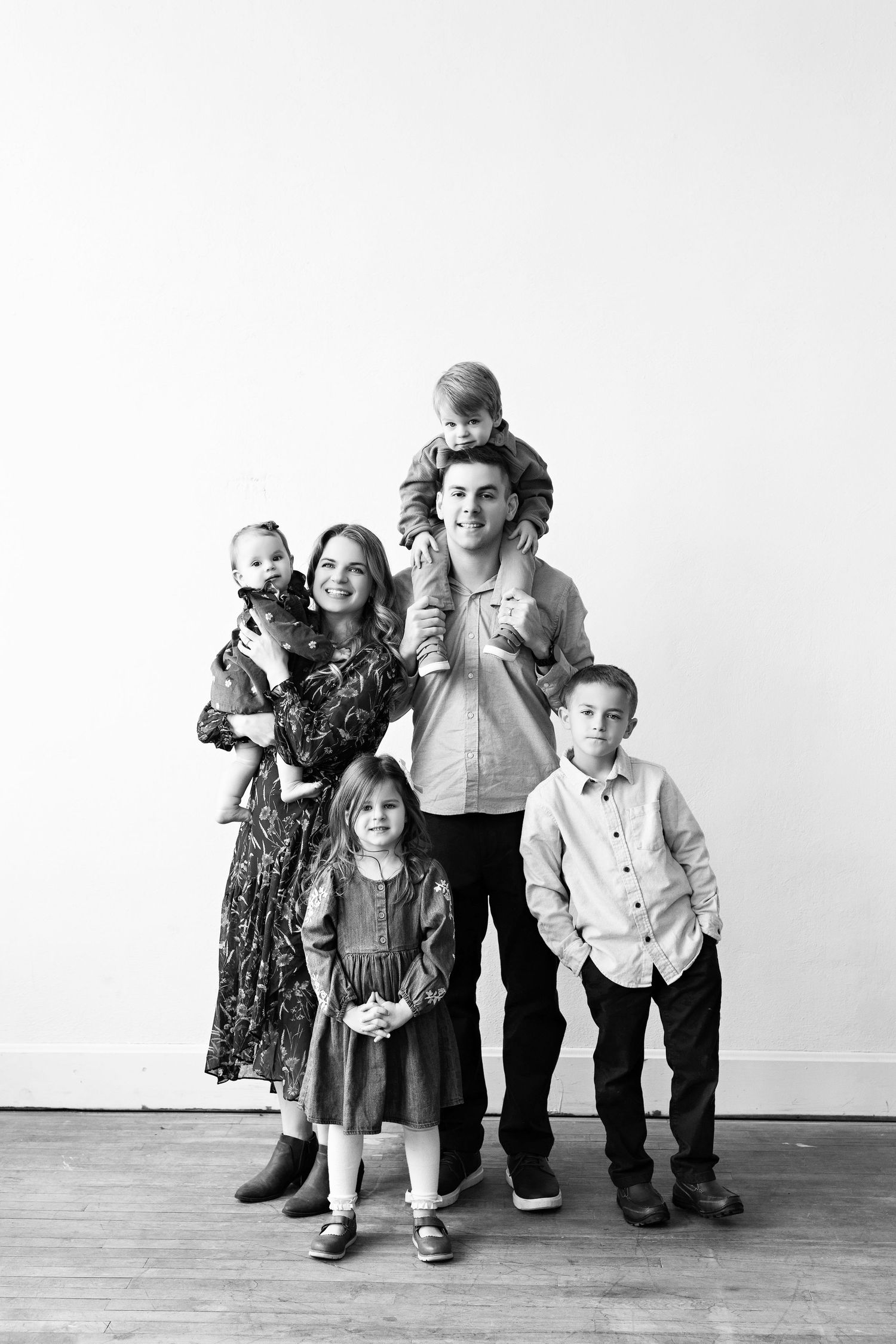 Family photos with Kendall Kuss Photography Lake Country family photographer, Watertown WI photography studio
