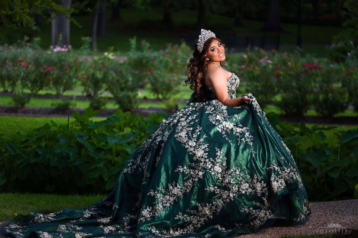 can I take quince photos at parks in DFW Texas