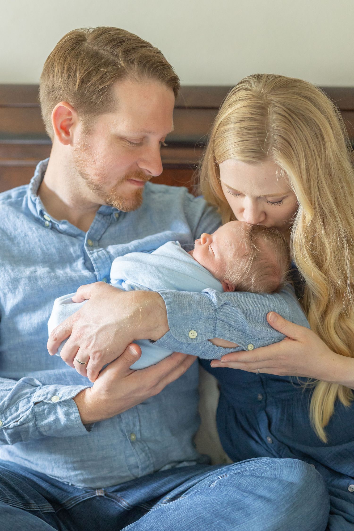 Lifestyle in-home newborn session O'fallon, Illinois