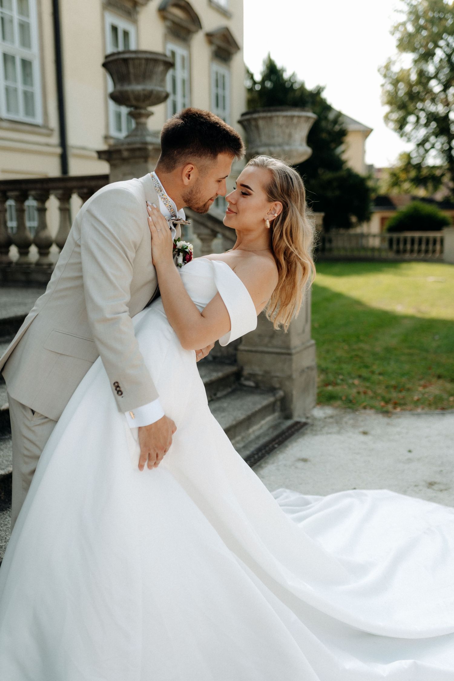 Párové svatební focení na zámku fotograf Lukáš Vavřinec