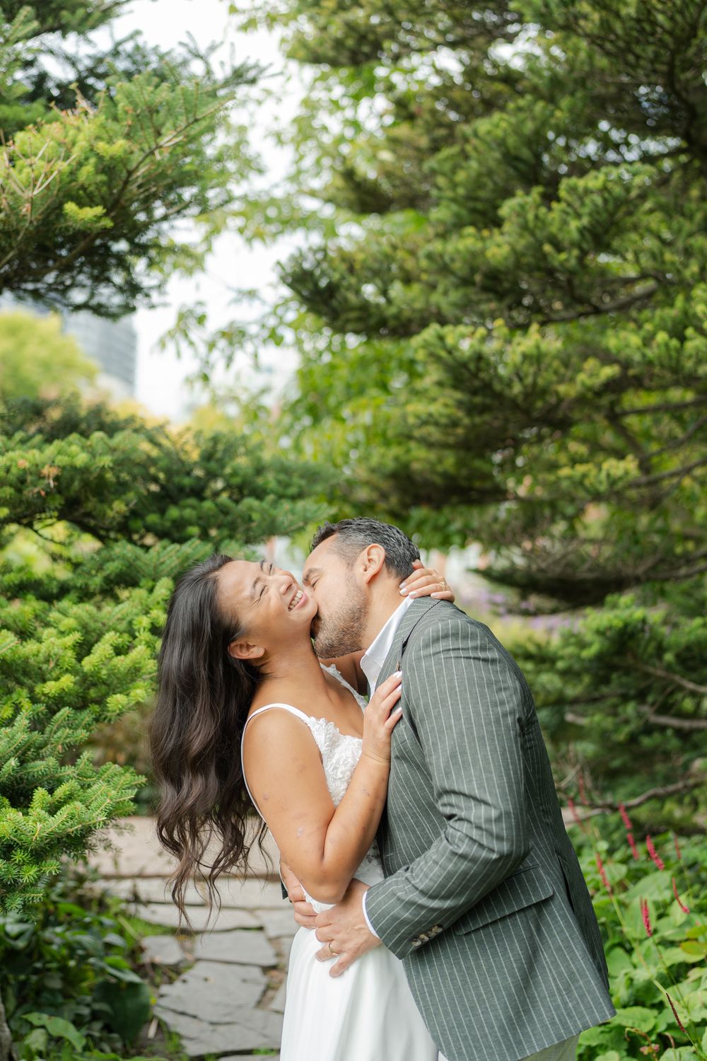 Toronto wedding photographer, Toronto Music Gardens Wedding
