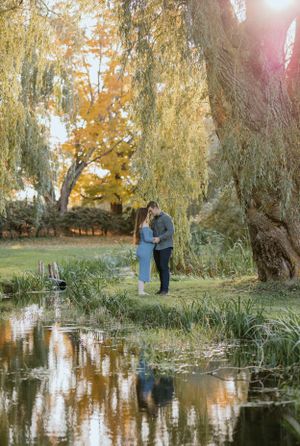 Maternity Session, Grand Pre Historical Site, Tangled Garden, Nova Scotia