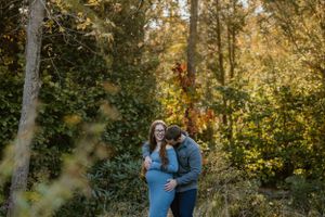 Maternity Session, Grand Pre Historical Site, Tangled Garden, Nova Scotia