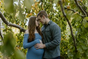 Maternity Session, Grand Pre Historical Site, Tangled Garden, Nova Scotia