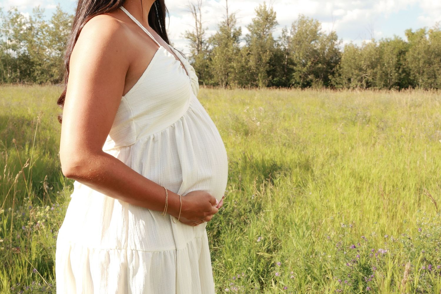 Edmonton Based Maternity Photographer